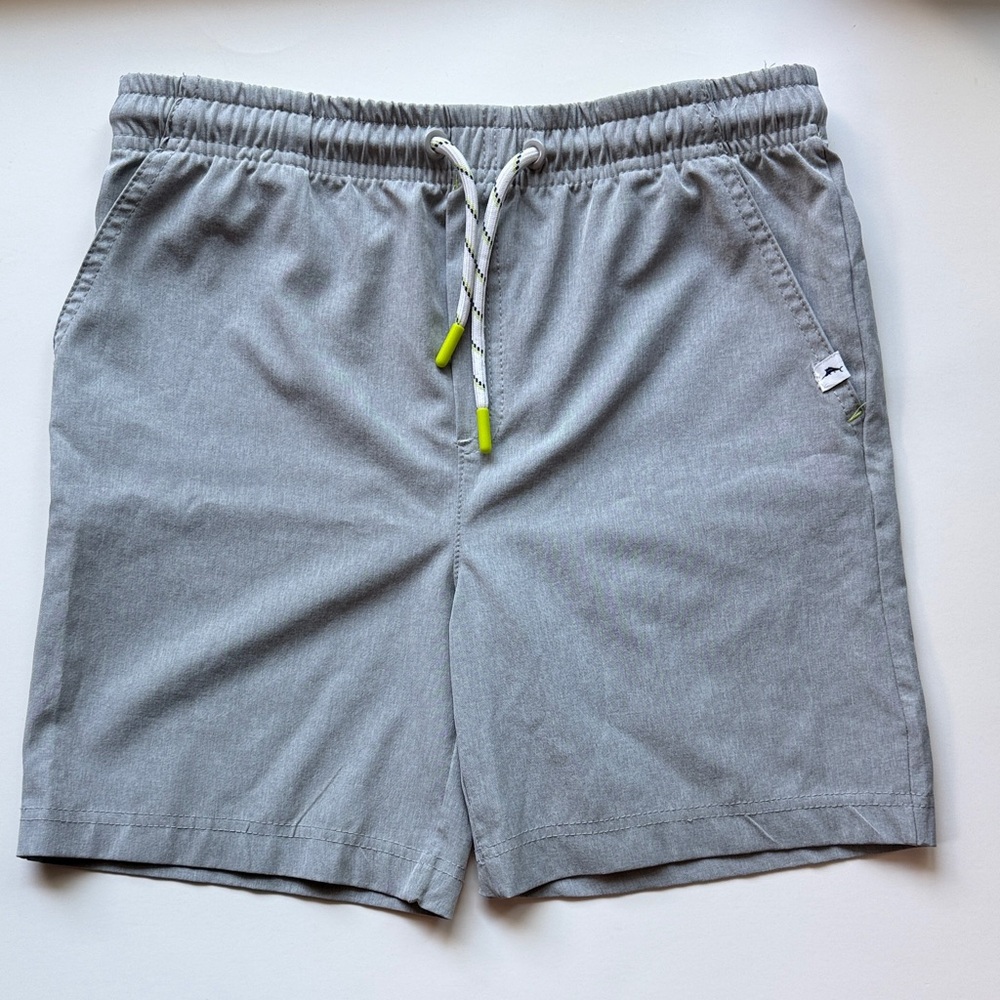 Tommy Bahama Active Light Gray Boys Shorts L (10/12)